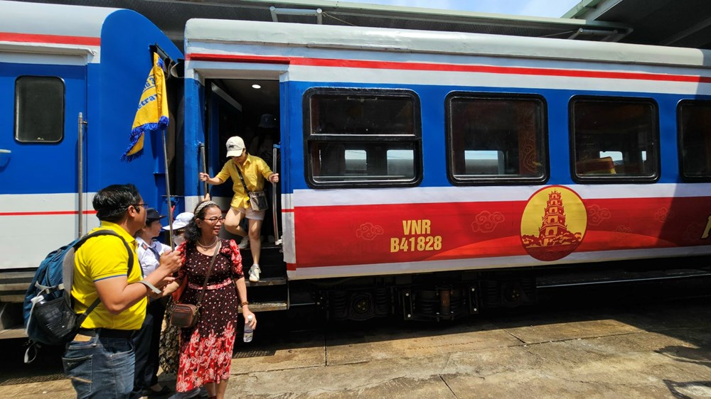 Taxi Hà Nội đi Phú Thọ Giá Rẻ